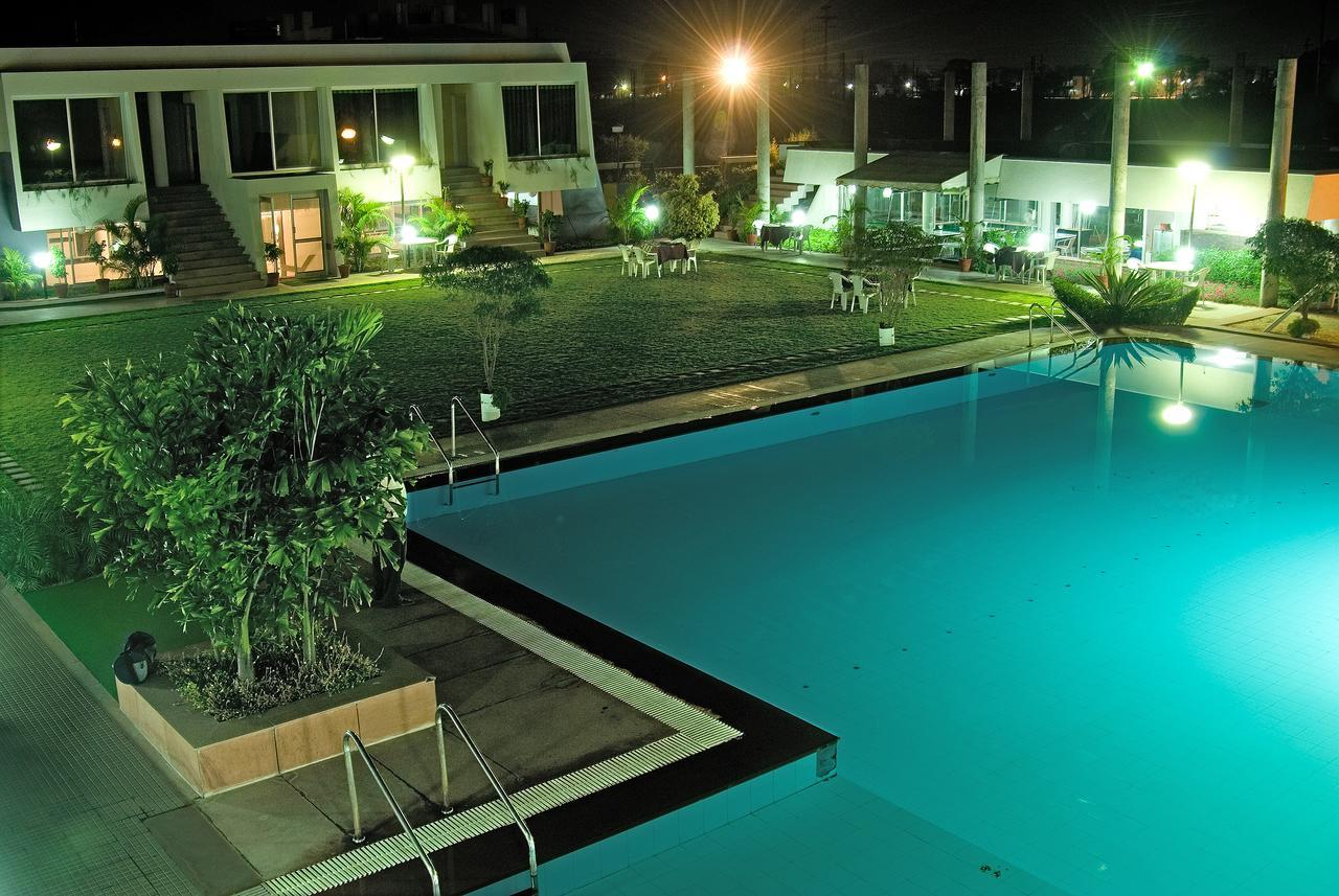 Resort Lch Fitness Indore